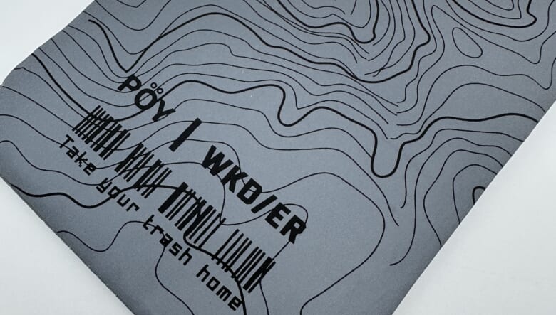 携帯ゴミ箱“POY”のウィークエンダー仕様は、山好きなら一目でわかるスタイリッシュなデザイン！