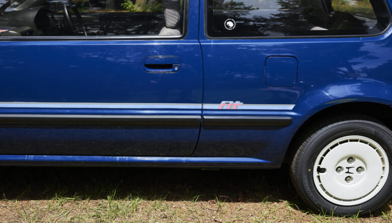 【’90 HONDA CITY】ダサカワな見た目に惚れた、レアカラーのレトロカー。