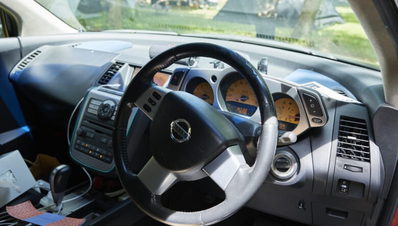 【’19 NISSAN MURANO】ロゴなしとマットな質感で、アメリカンなSUV仕上げ。