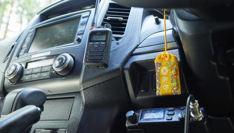 【’06 MITSUBISHI PAJERO EXCEED】こだわりのモデルセレクト、無線機の車載にも注目。