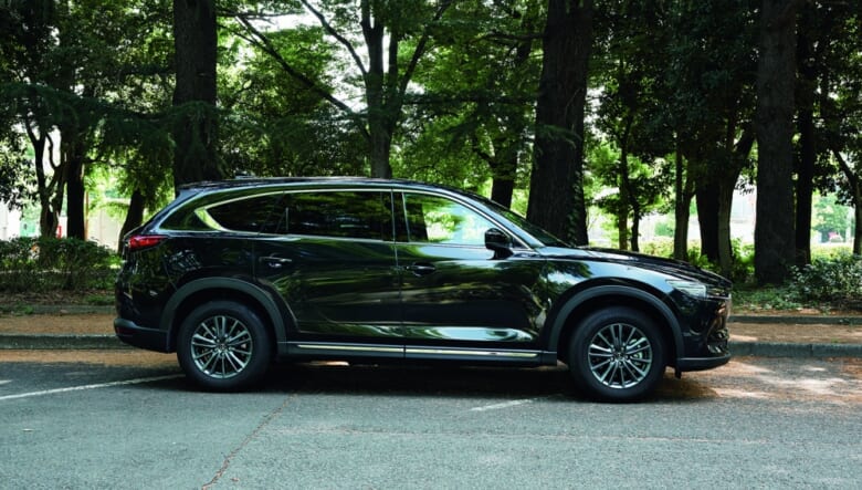 3列シートの大型SUVは、ロングドライブも快適。【’22 MAZDA CX-8】
