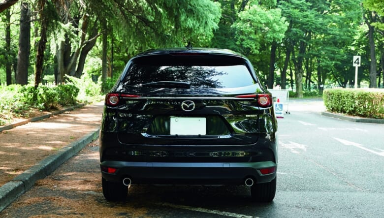 3列シートの大型SUVは、ロングドライブも快適。【’22 MAZDA CX-8】