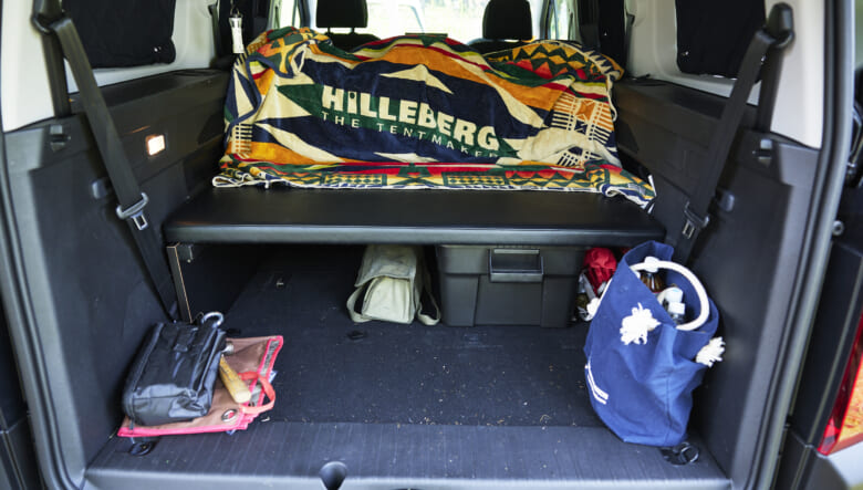 【’25 CITROEN BERLINGO Black Edition】足元まですべてブラック!!　特別仕様車をさっそく投入。