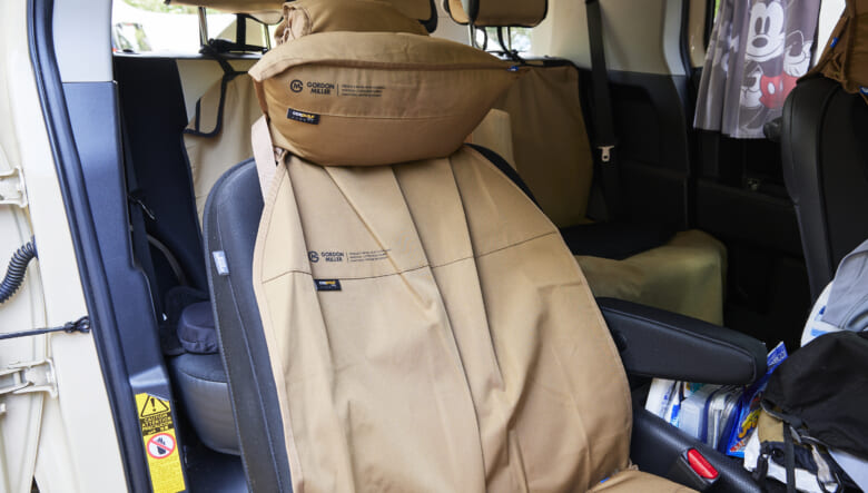 【’17 TOYOTA FJ CRUISER】特別仕様のボディカラーが、キャンプ欲を引き立てる。