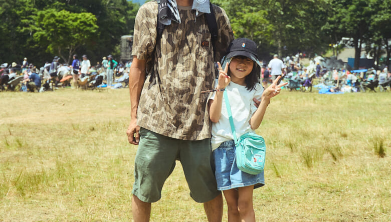 フィールド感ある横乗りMIXコーデ。-FUJI ROCK FESTIVAL ’25-