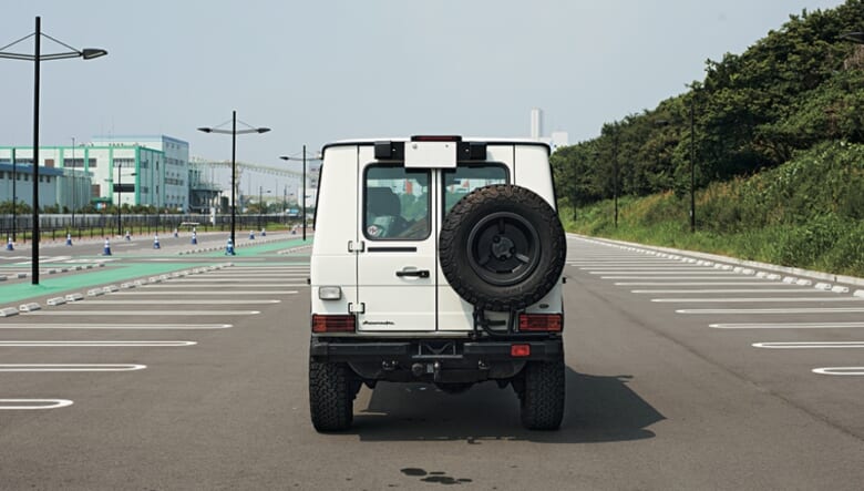 ガチオフローダーの限定車を、ナロースタイルに独自アレンジ。【’13 MERCEDES-BENZ G300】