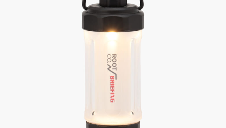 ルートコーの LEDランタンに、ブリーフィングとのコラボ版が登場。OD缶風バッテリーで風情ある楽しみかたも！