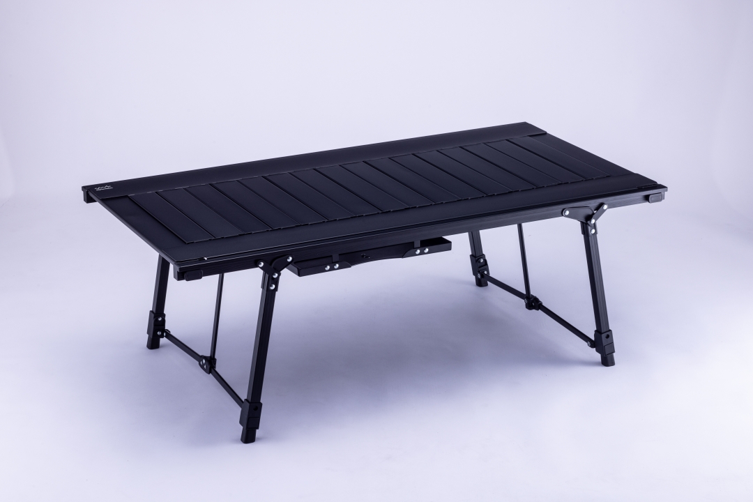 ラギッドな金属感。大人気のアルペン「アルミユニットテーブル