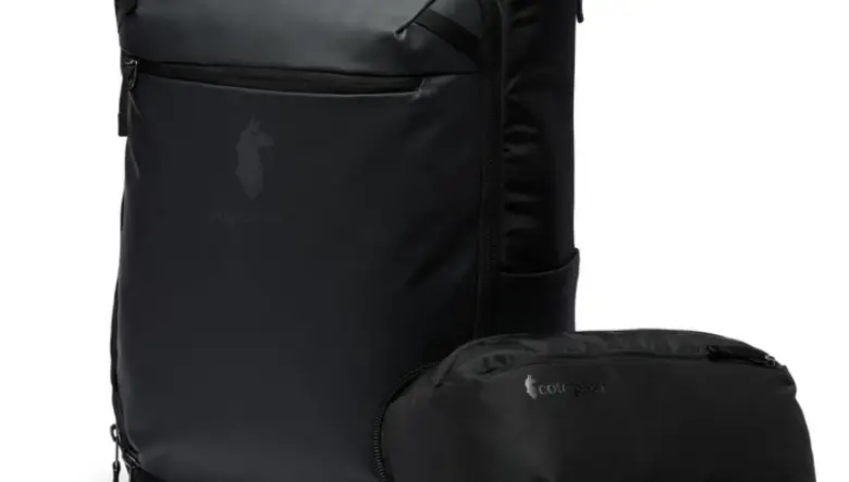 コトパクシの新作は、セパレート式の“二刀流バッグ”。フライト旅にもお役立ち！