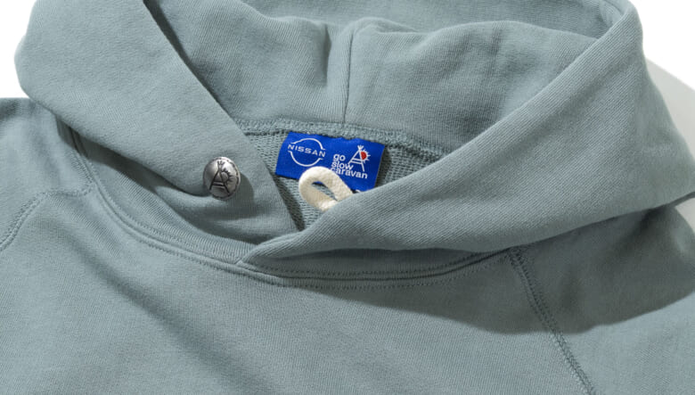 日産の名車&スピリットをゴースローキャラバン流にアレンジ。クルマ好きに刺さるコラボウエア4種がピットイン！