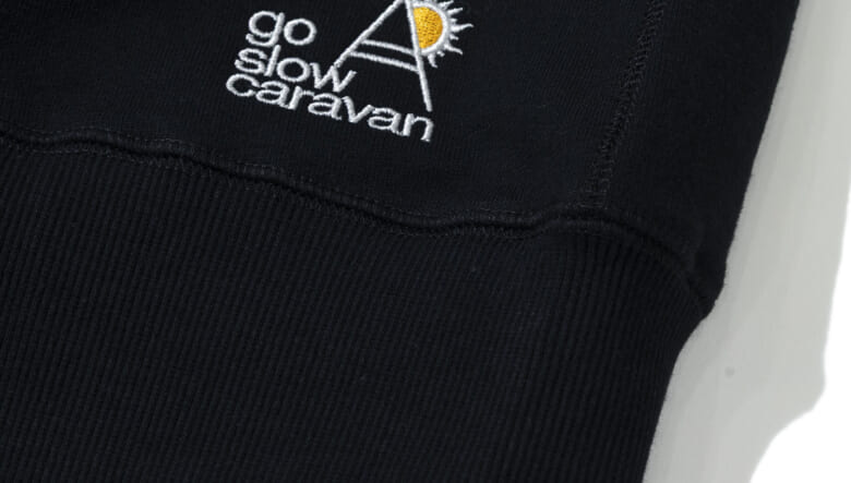 日産の名車&スピリットをゴースローキャラバン流にアレンジ。クルマ好きに刺さるコラボウエア4種がピットイン！