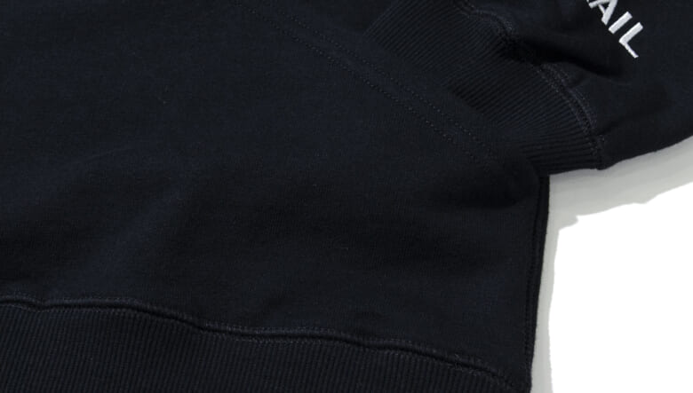 日産の名車&スピリットをゴースローキャラバン流にアレンジ。クルマ好きに刺さるコラボウエア4種がピットイン！