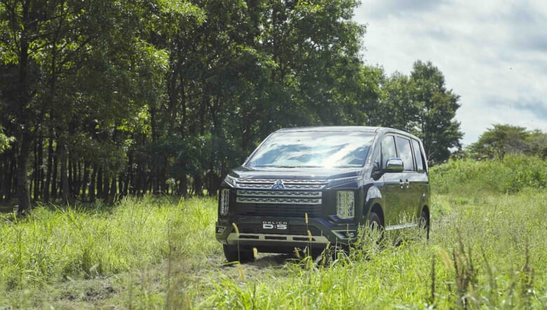 「新型デリカミニ」お披露目！ キャンプ好き三菱車ユーザーが、今年もふもとっぱらの「スターキャンプ2025」に大集合。