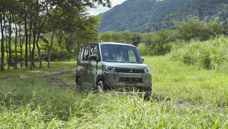 「新型デリカミニ」お披露目！ キャンプ好き三菱車ユーザーが、今年もふもとっぱらの「スターキャンプ2025」に大集合。