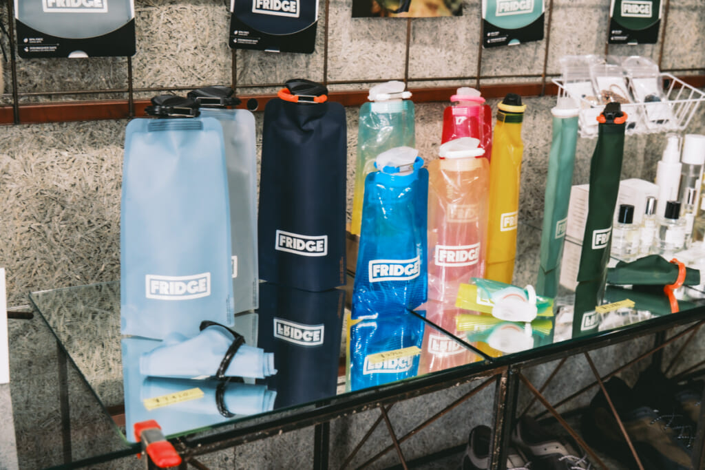 世田谷・松蔭神社のフリッジの雑貨Vapur