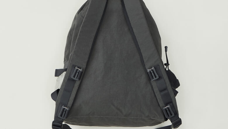 ランブリングがテーマのカレドアー新作バッグ&サコッシュは合体OK！　拡張機能で使い勝手マシマシ！