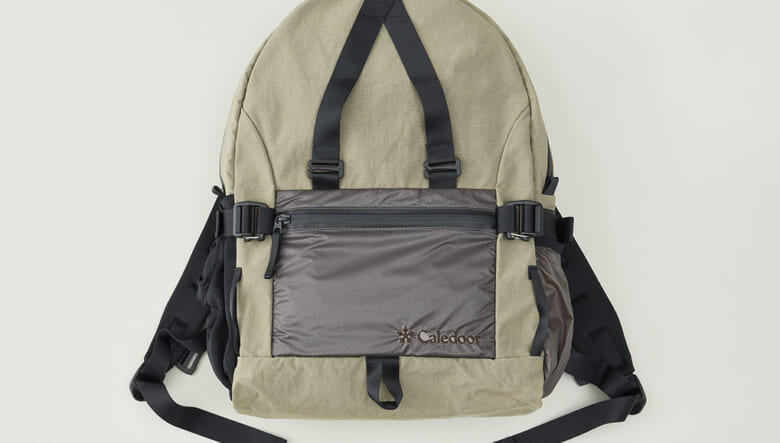 ランブリングがテーマのカレドアー新作バッグ&サコッシュは合体OK！　拡張機能で使い勝手マシマシ！