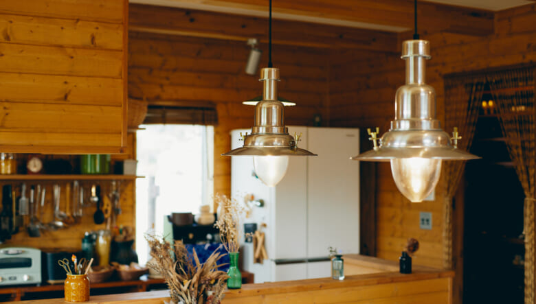 古道具のインテリア、DIYにこだわるキャンパー夫婦の暮らし。【BESSユーザーお宅訪問@ワンダーデバイス・茨城】