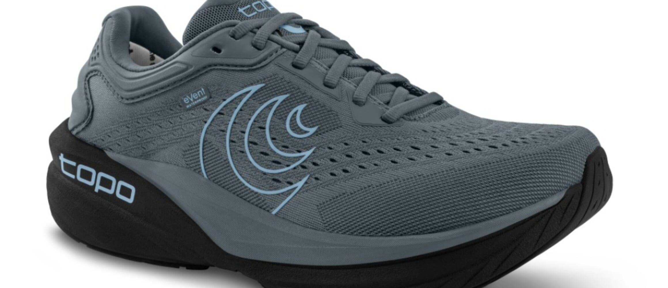 雨の日も、走りを止めない。トポアスレチックから新作ランニング