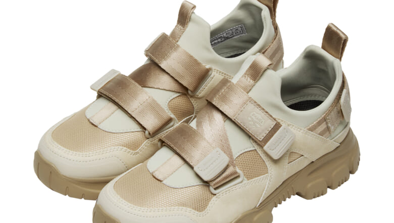 SHAKAの人気モデルが保温アッパーで秋冬向けにアレンジ！　ハイテクシューズさながらの存在感も魅力。