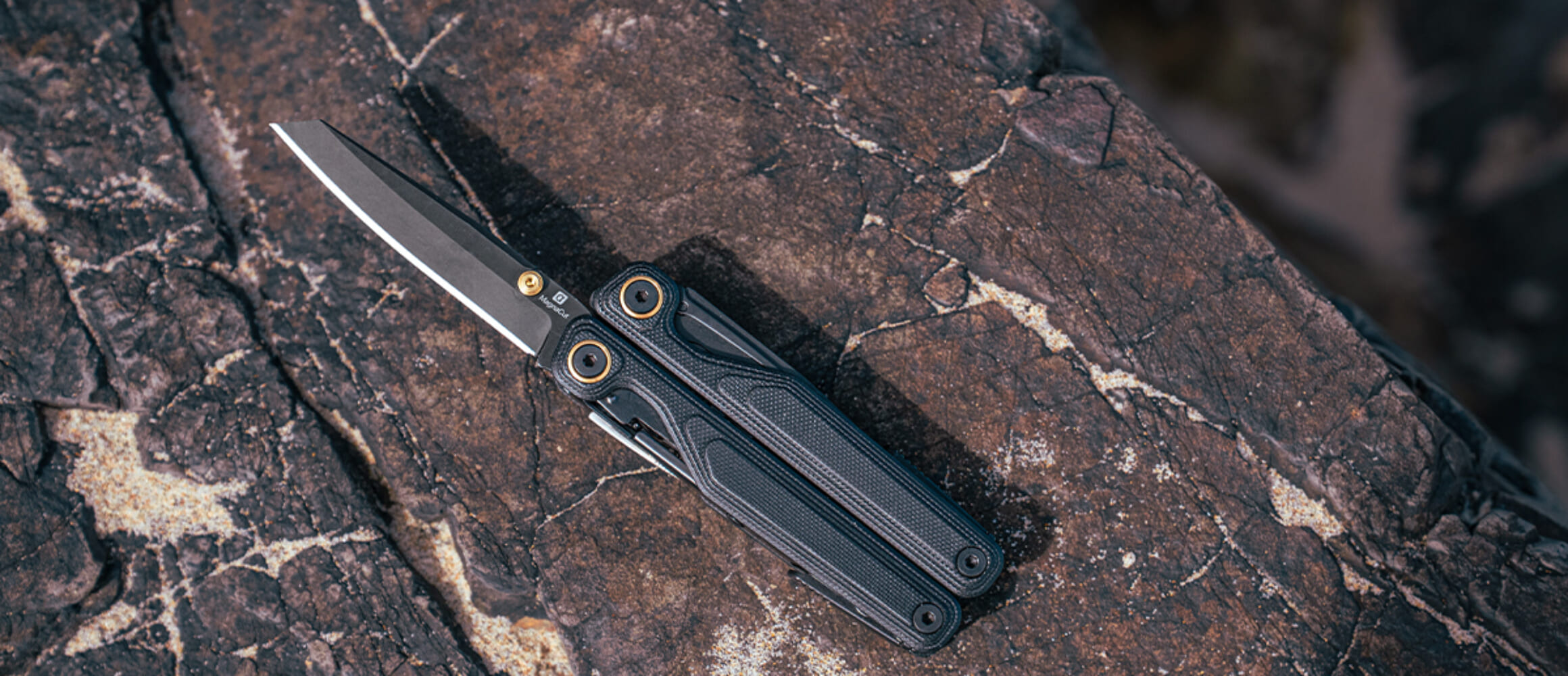 マルチツール界の重鎮モデルが大幅アプデ。レザーマン「WAVE」の最新版