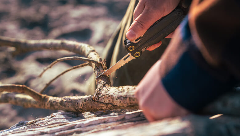 マルチツール界の重鎮モデルが大幅アプデ。レザーマン「WAVE」の最新版が劇的登場！