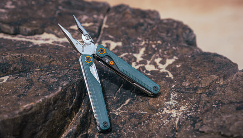 マルチツール界の重鎮モデルが大幅アプデ。レザーマン「WAVE」の最新版が劇的登場！