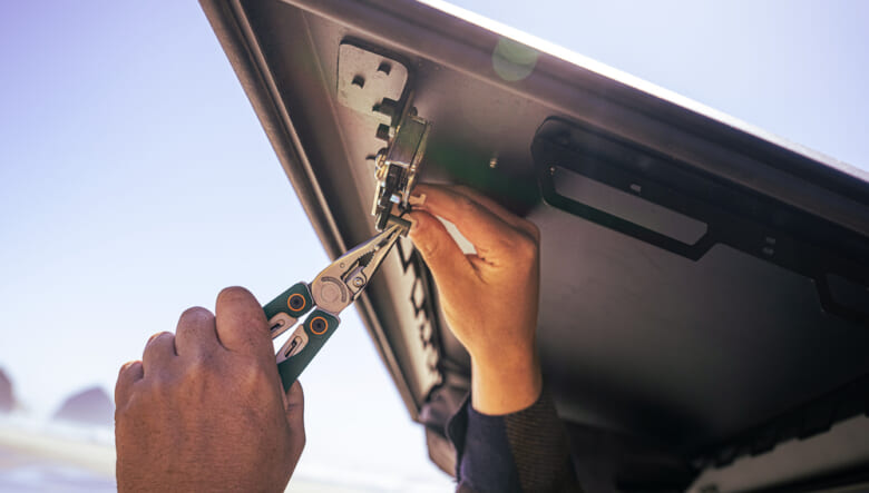 マルチツール界の重鎮モデルが大幅アプデ。レザーマン「WAVE」の最新版が劇的登場！