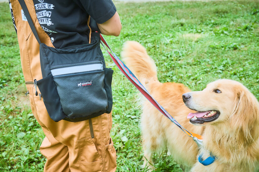 モンベルのドッグウォーカーショルダー