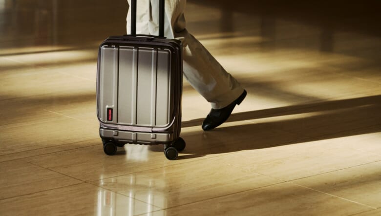 快適な旅路をサポート！　BRIEFINGのハードケースがより使いやすく、タフになってリニューアル。