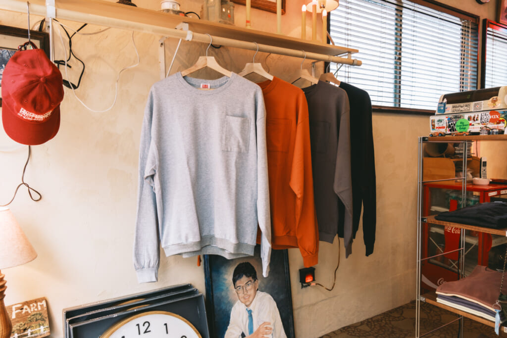 中目黒のSUPERMARCKETのロンT