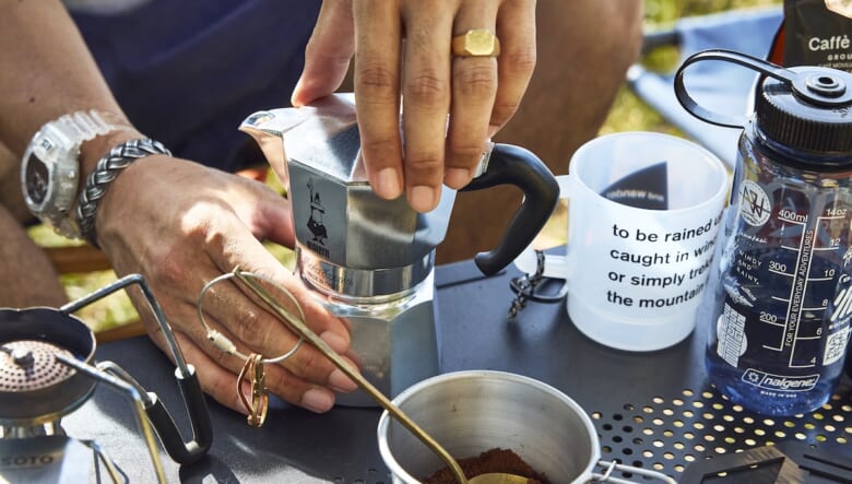 「ビアレッティ」の永久定番は、アウトドアでも手軽にエスプレッソを味わえるってご存知？