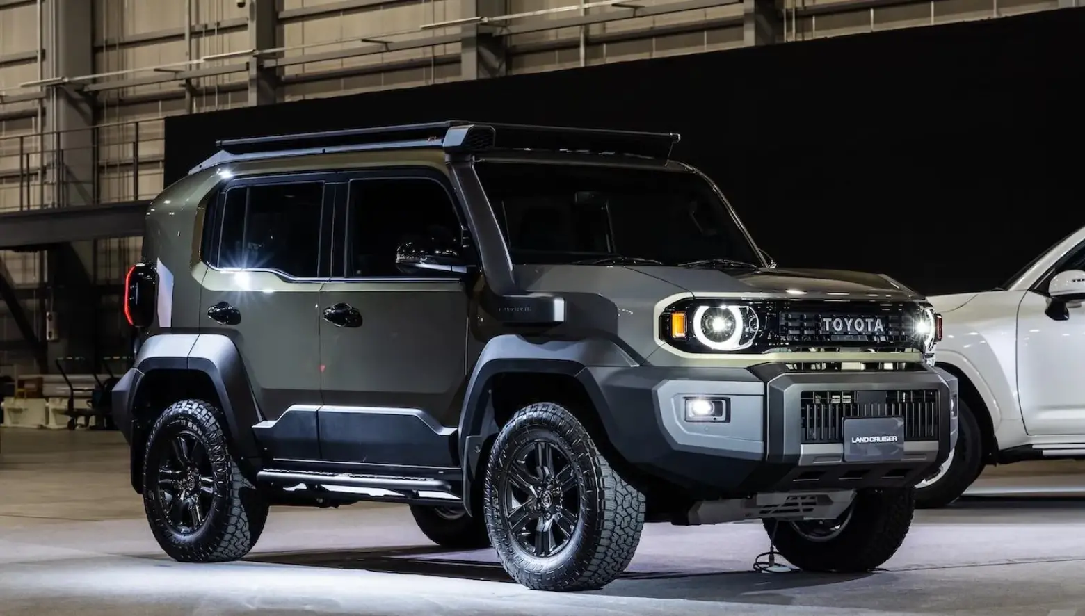 トヨタが新型「ランドクルーザー“FJ”」を世界初公開。全長4.5mの手頃な