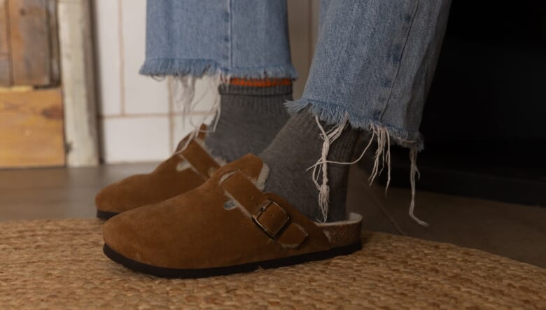 スペイン発の靴ブランド「ジェニュインズ」から、クラフトマンシップが際立つ秋冬サンダルが勢揃い！
