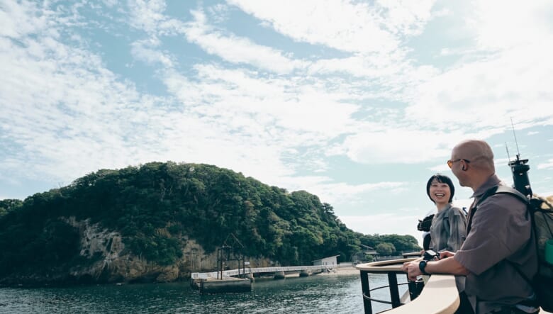 圧倒的な非日常感！　東京湾に浮かぶ無人島を歩いてみた。【GO OUT 遊歩倶楽部／猿島編#01】