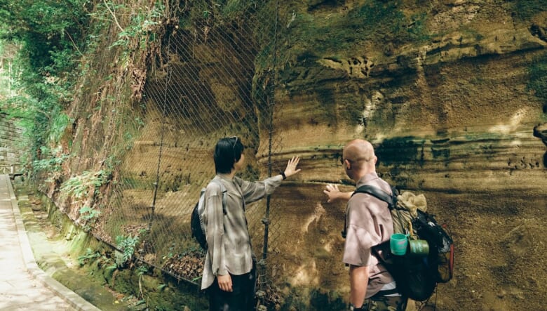 圧倒的な非日常感！　東京湾に浮かぶ無人島を歩いてみた。【GO OUT 遊歩倶楽部／猿島編#01】