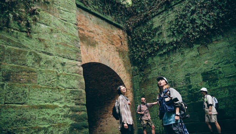圧倒的な非日常感！　東京湾に浮かぶ無人島を歩いてみた。【GO OUT 遊歩倶楽部／猿島編#01】