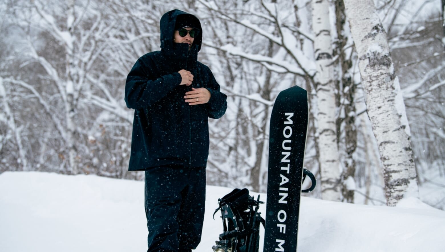 スノーピークとマウンテンオブムーズが再タッグ。冬の山遊びを快適に