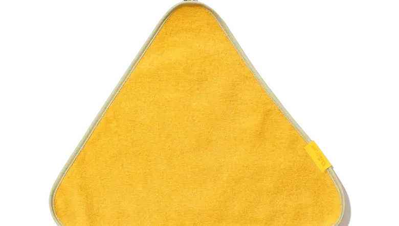 タオルは「三角形」が正解だった⁉︎ 吸水効率バツグンでよく伸びる、新発想ギア。