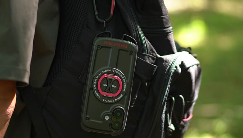 BRIEFINGのロゴが際立つ、ROOT CO.の iPhone17／Pro用ケースはアクティブ派にぜひ！