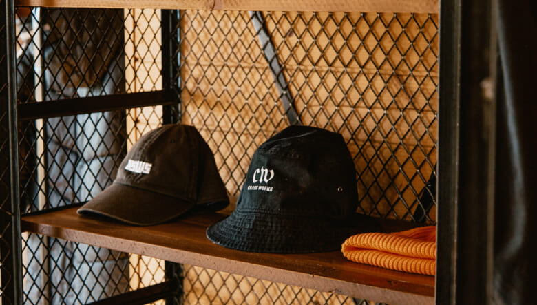 子どもが遊んで、ギアを飾って、散髪まで！　“土間”からひろがる家族の暮らし。【BESSユーザーお宅訪問@ワンダーデバイス・愛知】