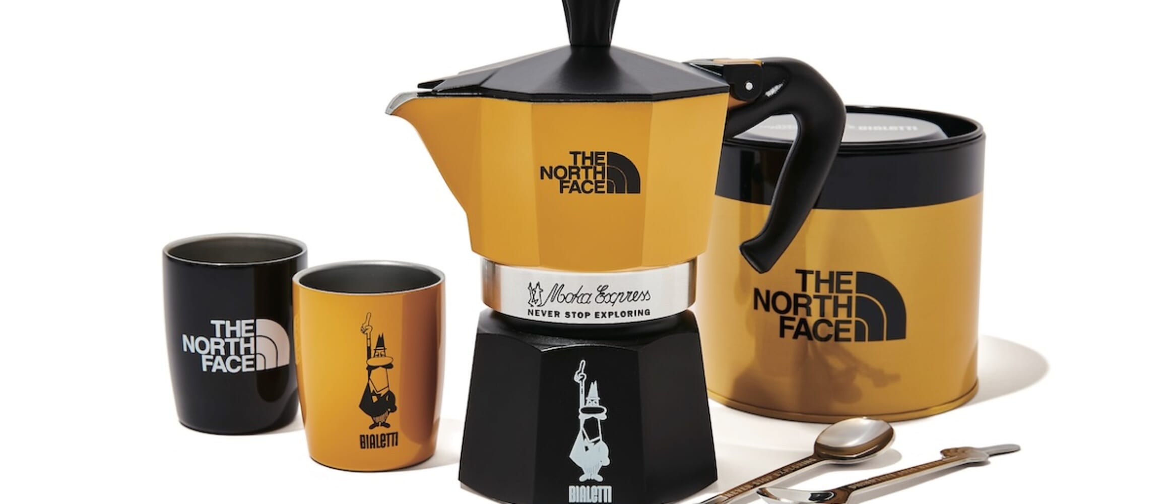 ザ・ノース・フェイス仕様の限定セットで本格的エスプレッソを
