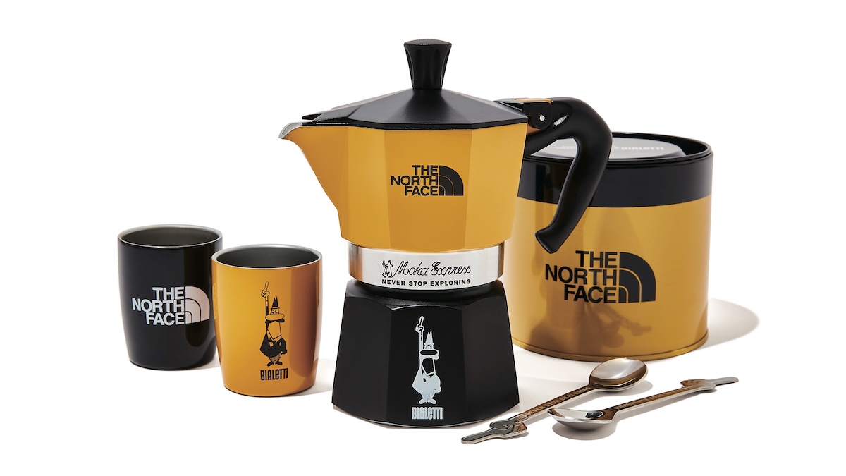 ザ・ノース・フェイス仕様の限定セットで本格的エスプレッソを
