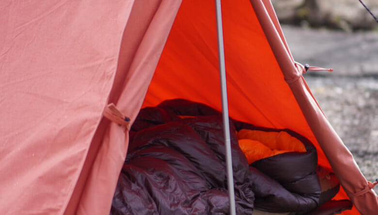 カルマストアから、色褪せるほどに美しくなるテントが誕生。名ブランドとのコラボで品質にも抜かりなし。