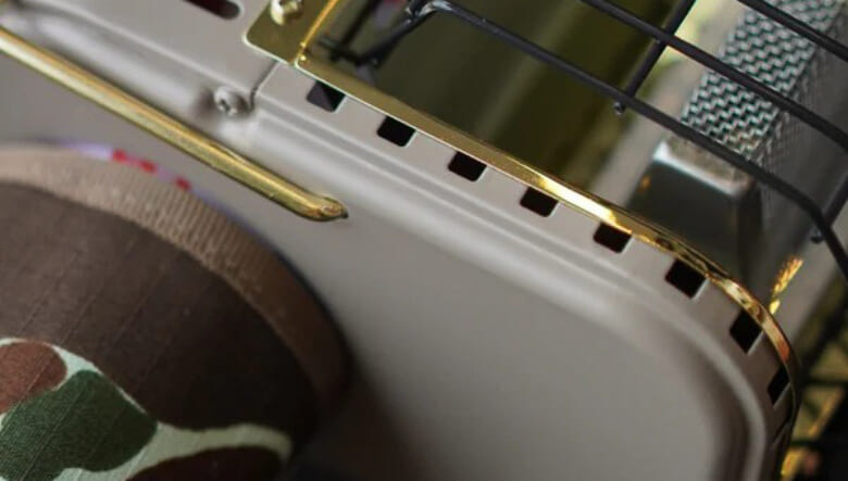 毎年完売！ 「カルマストア」発の人気小型ヒーターに限定色“グレージュ”が登場。