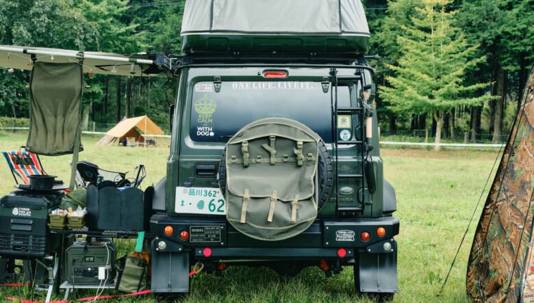 【’22 JIMNY SIERRA JB74】ボディカラーに合わせてテントもワントーンに統一。
