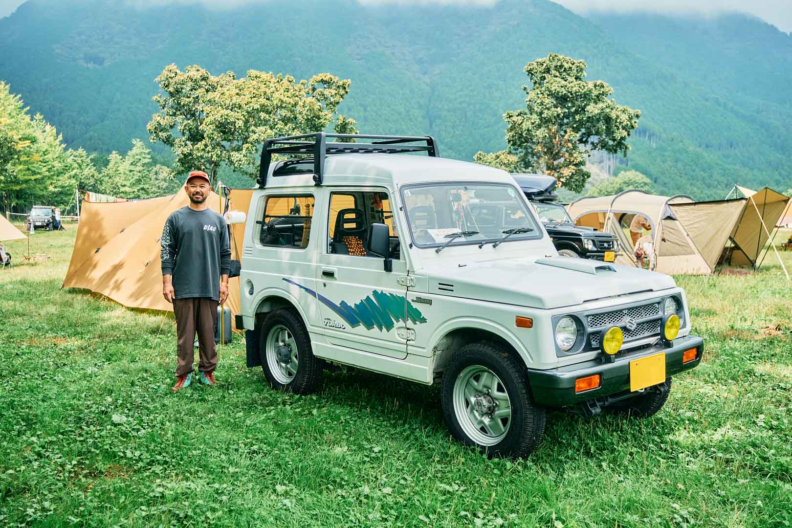 91 JIMNY JA11V】希少なパノラミックルーフの開放的車内空間を満喫