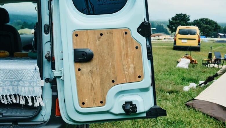 【’19 KANGOO COULEUR】ファミリーキャンプ用に、限定カラーモデルを入手。