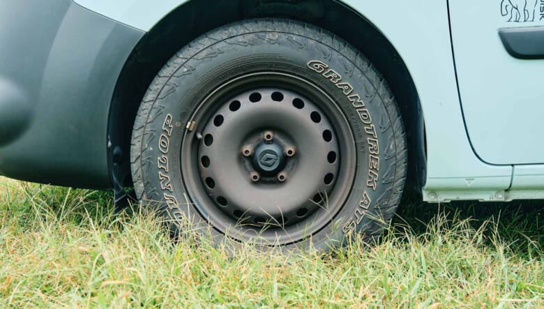 【’19 KANGOO COULEUR】ファミリーキャンプ用に、限定カラーモデルを入手。