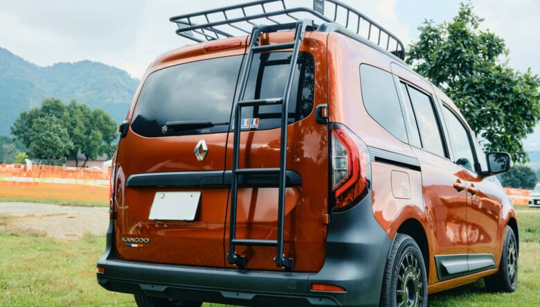 【’23 KANGOO DIESEL MT】タフでパワフルな走りはディーゼルMT車ならでは。